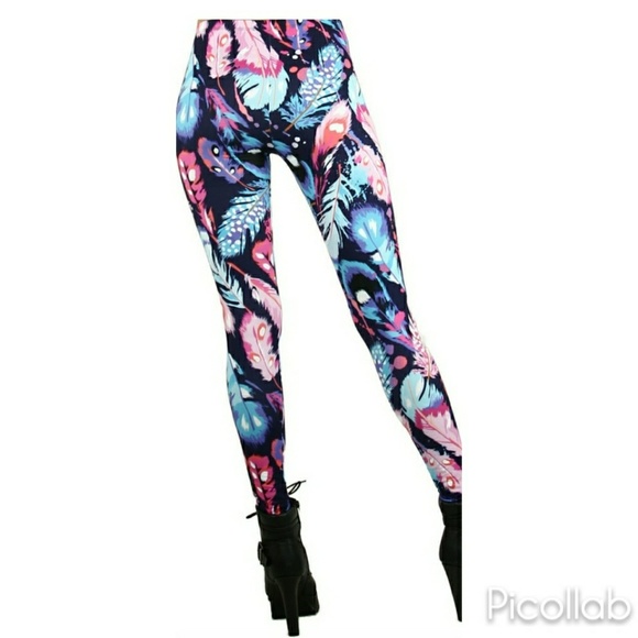 ❣Boho Feather Leggings - Picture 6 of 7